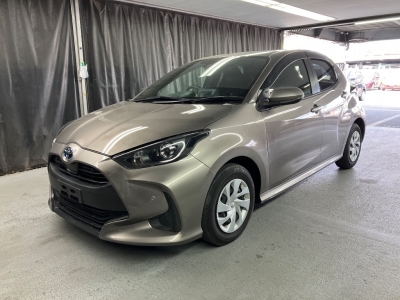 TOYOTA YARIS HYBRID GRAY 2023 2122427