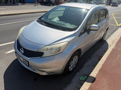 NISSAN NOTE MNK846  SILVER 2013