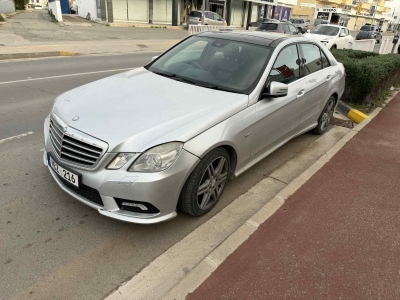MERCEDES E250CDI SILVER MBZ216