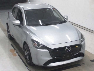MAZDA 2  SILVER  2023 NEW MODEL